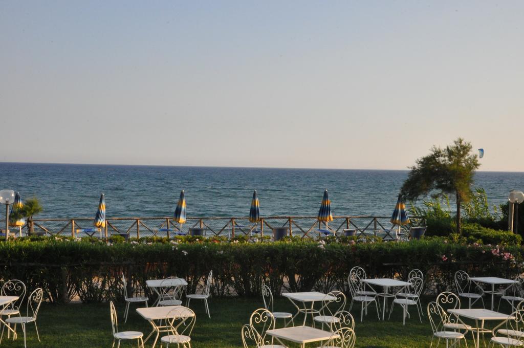 Settebello Village Lido Di Fondi Kültér fotó